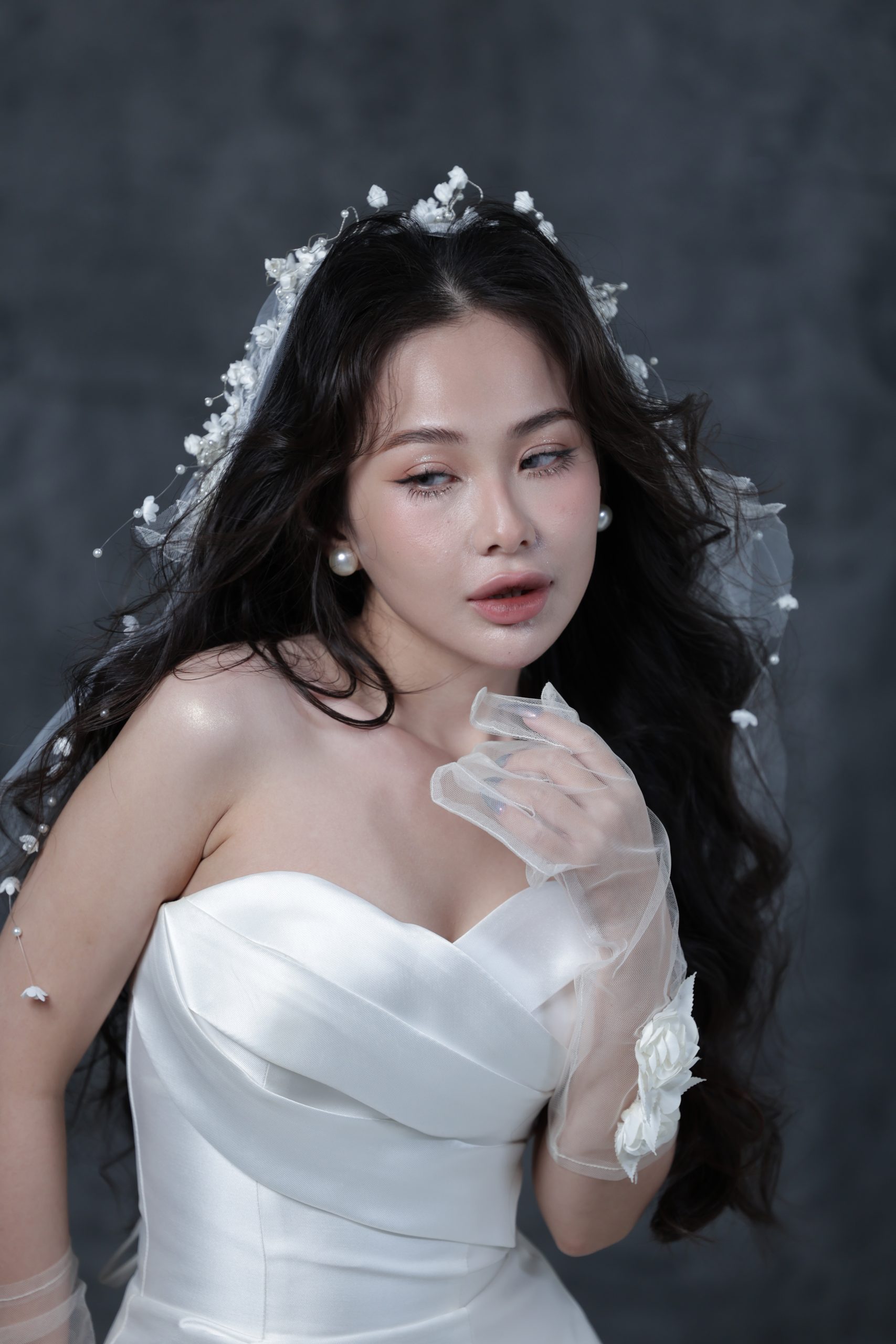 Makeup cô dâu Cao Lãnh tự nhiên bền đẹp tại Ngọc Luận Makeup Academy