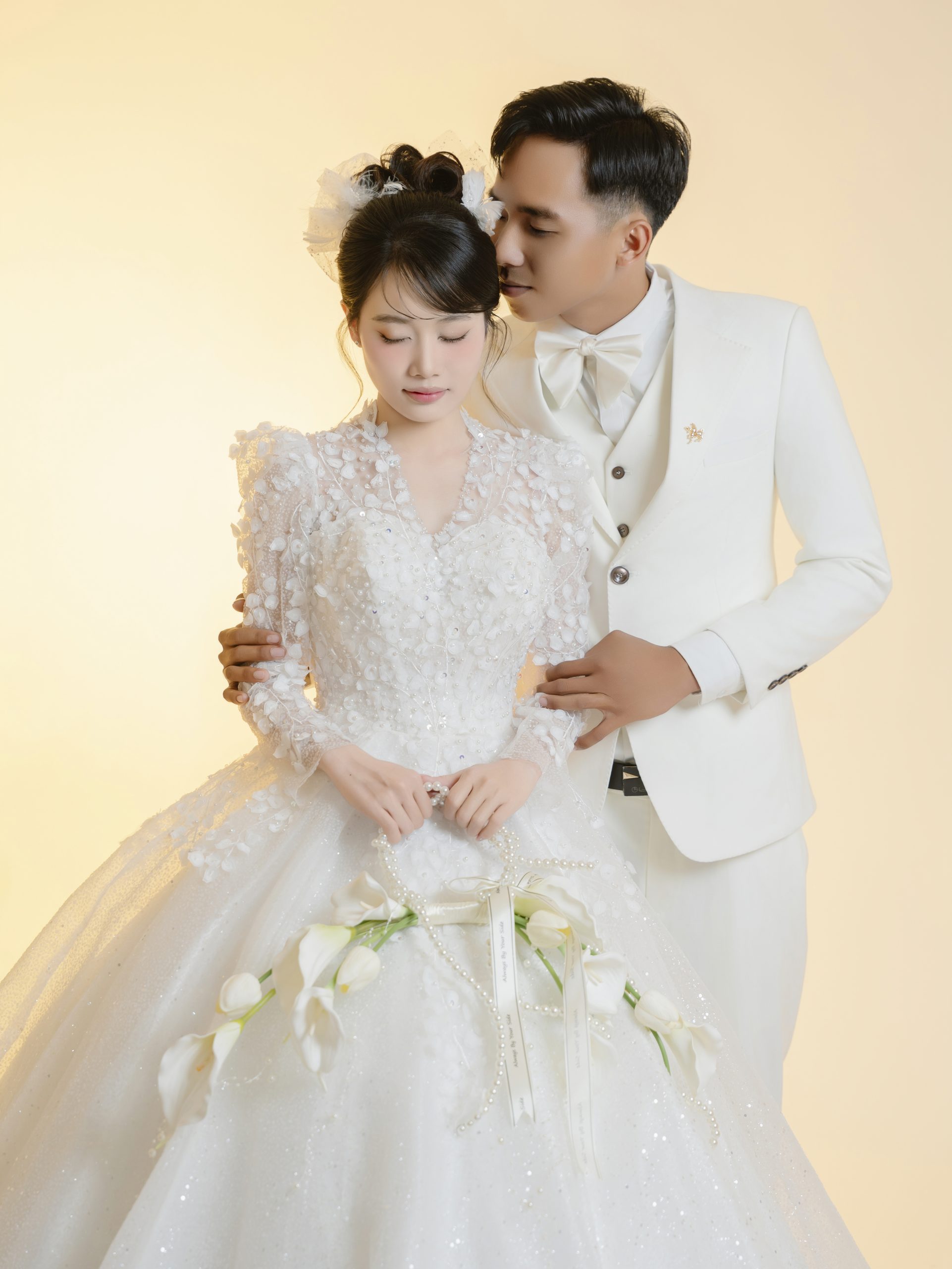 Cô dâu rạng rỡ sau khi thuê váy cưới Đồng Tháp